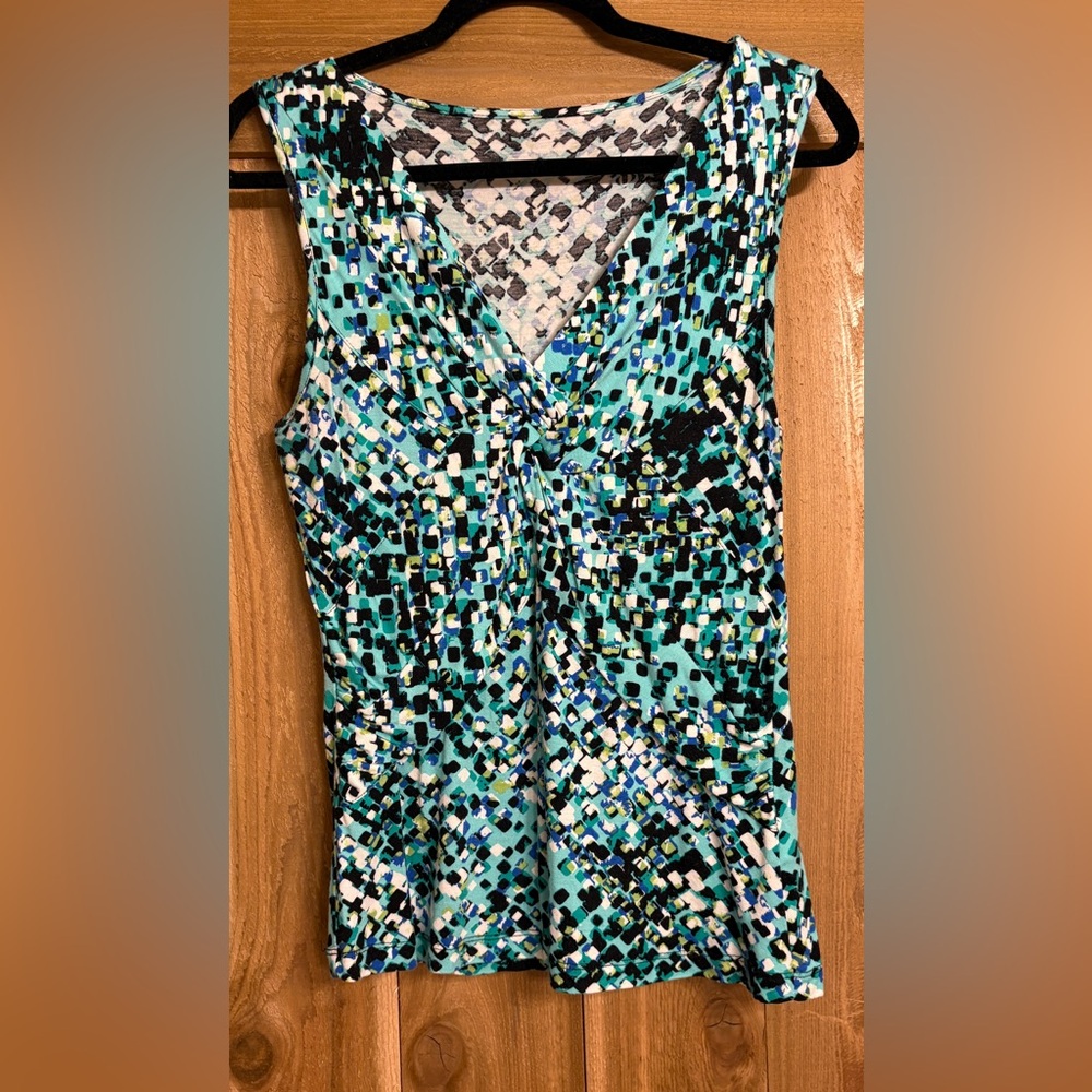 Cable and Gauge L Sleeveless V-Neck Turquoise Multi Printed Top